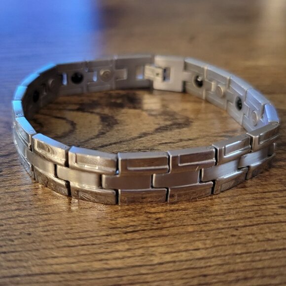 Mens Stainless Steel Magnetic Therapy Link Bracelet - Picture 1 of 8